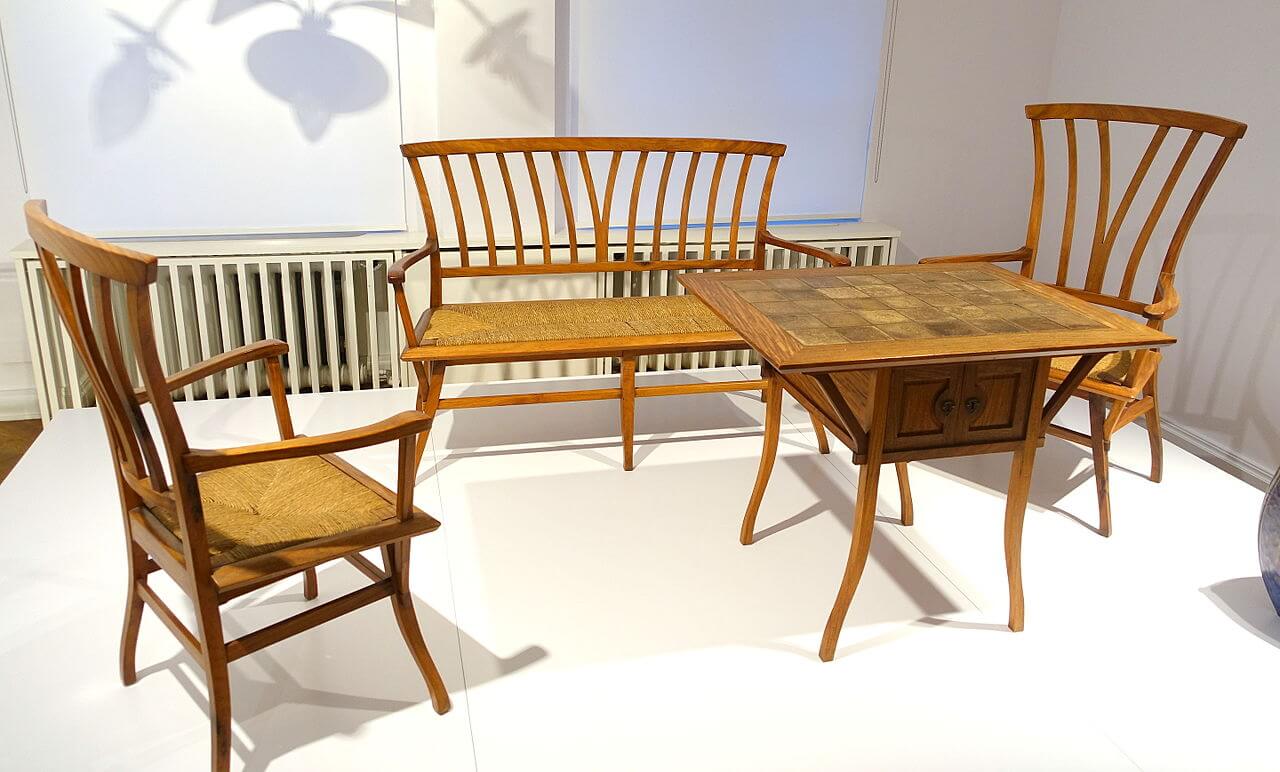 Determining alternative ecofriendly materials for furniture Determining alternative ecofriendly materials for furniture